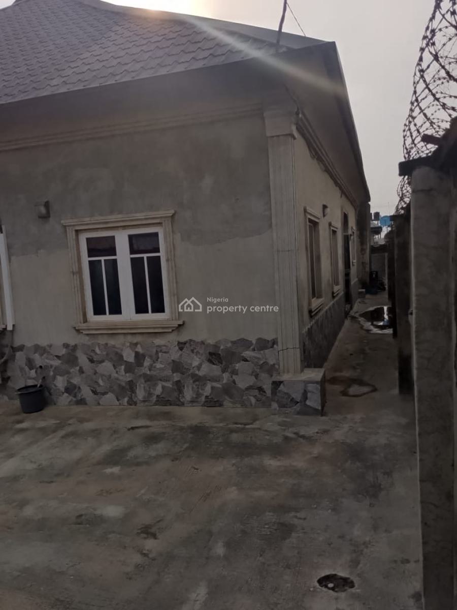 3 Bedroom Bungalow, Corner Stone Bustop, Ebute Igbogbo, Igbogbo, Ikorodu, Lagos, Detached Bungalow for Sale
