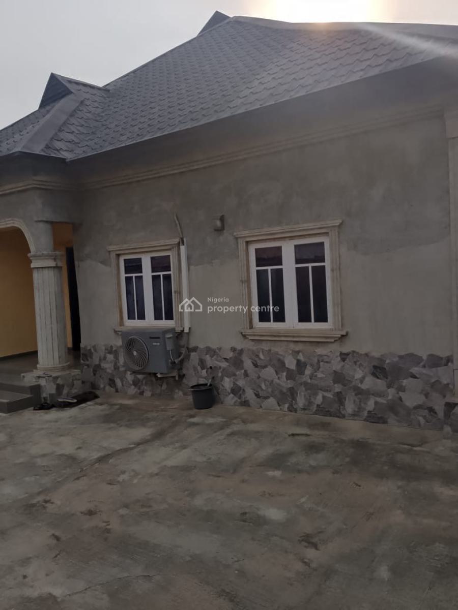 3 Bedroom Bungalow, Corner Stone Bustop, Ebute Igbogbo, Igbogbo, Ikorodu, Lagos, Detached Bungalow for Sale