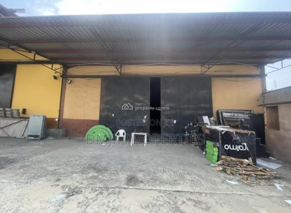 a 902sqm Warehouse at Gbagada Lagos  3 Occupants in Same Compound, at Good Location at Gbagada, Gbagada, Lagos, Warehouse for Rent