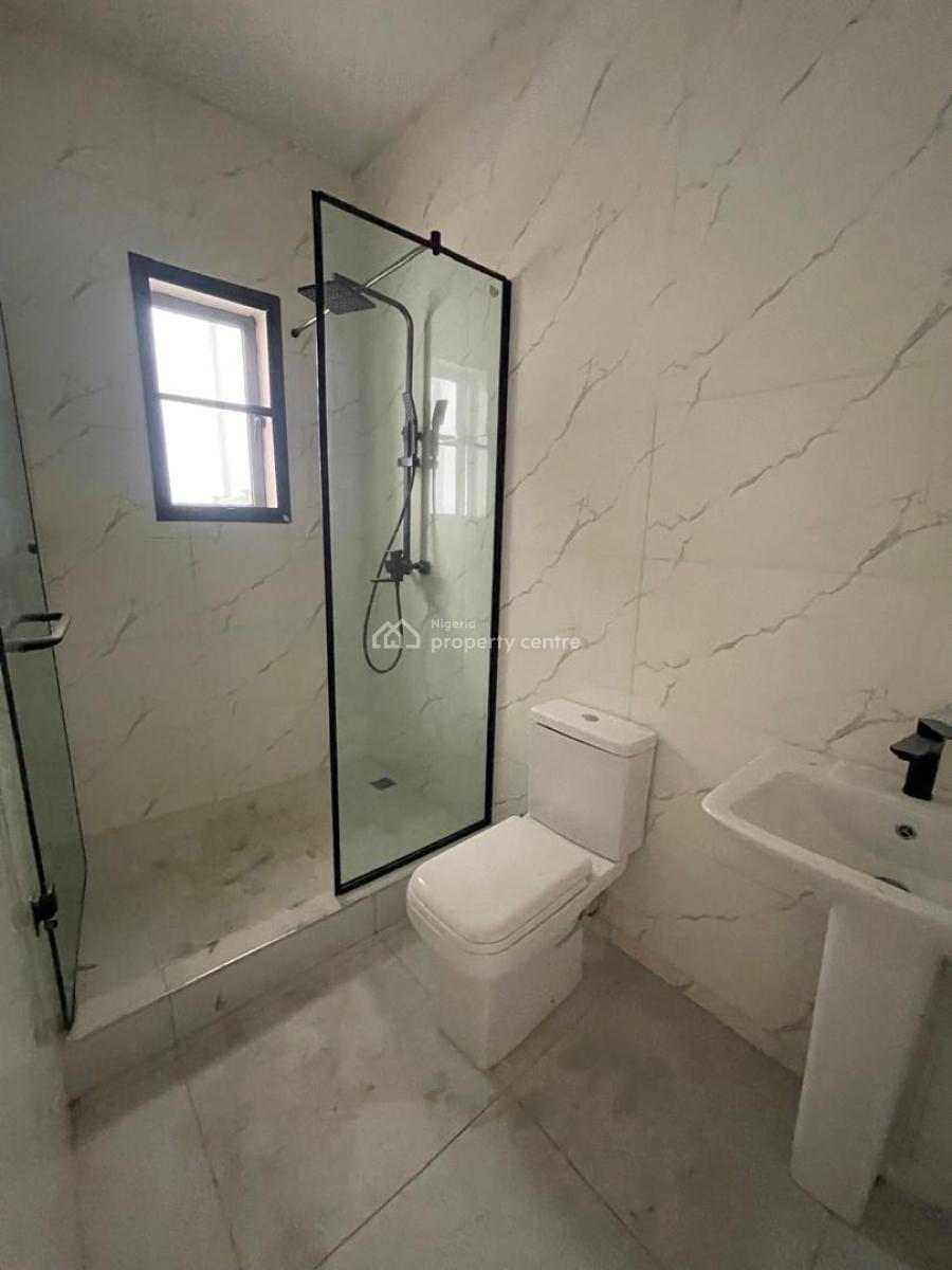 Beautiful 4 Bedrooms Terrace with a Bq, Lekki Phase 1, Lekki, Lagos, Terraced Duplex for Rent