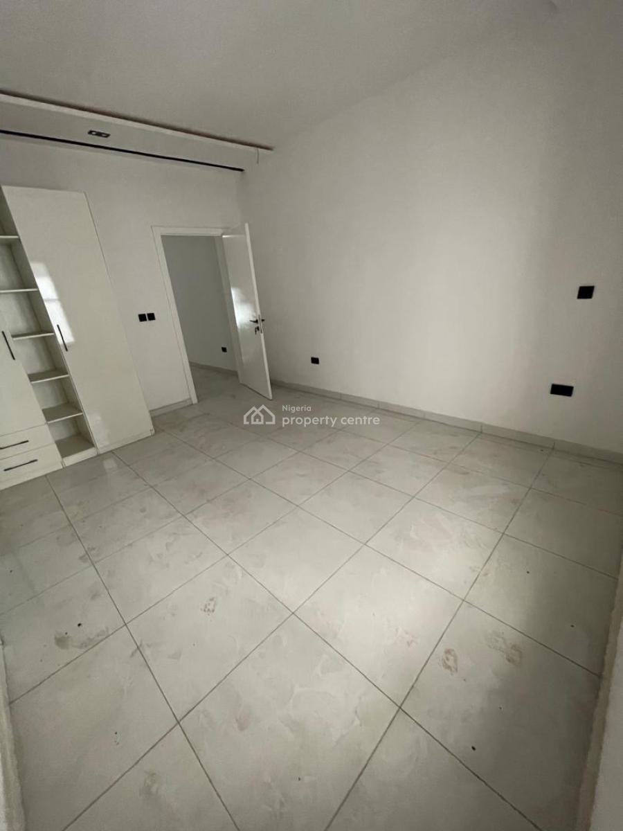 Beautiful 4 Bedrooms Terrace with a Bq, Lekki Phase 1, Lekki, Lagos, Terraced Duplex for Rent