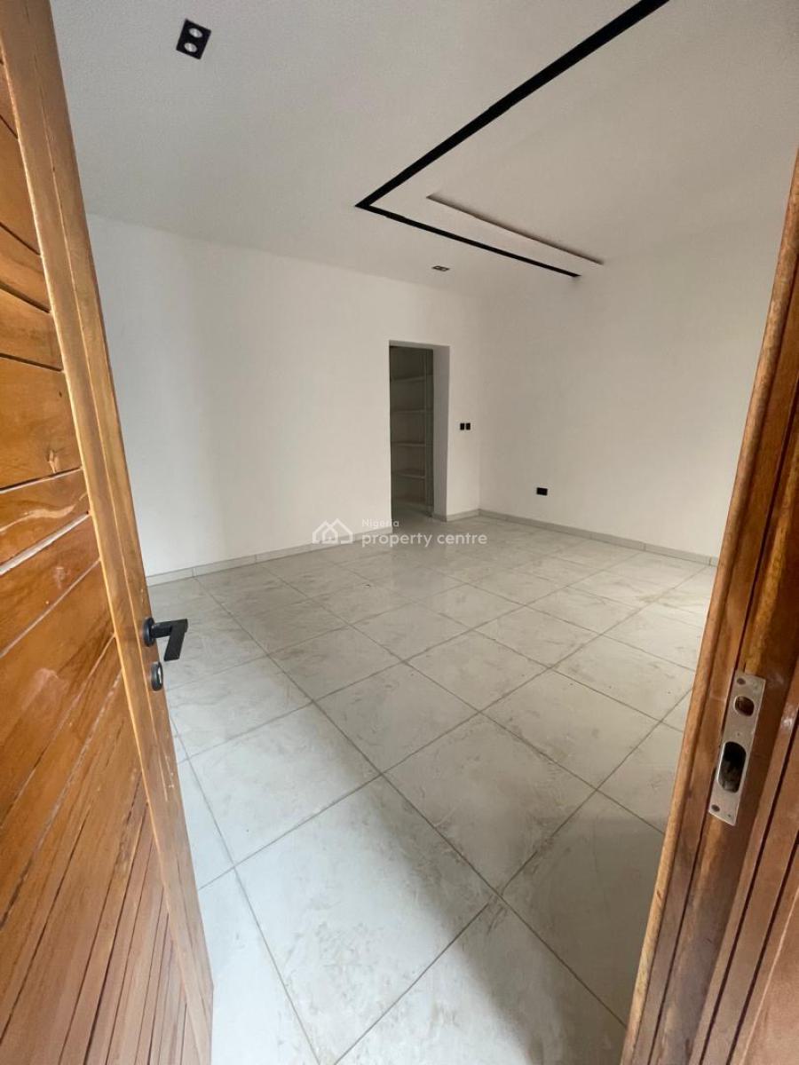 Beautiful 4 Bedrooms Terrace with a Bq, Lekki Phase 1, Lekki, Lagos, Terraced Duplex for Rent
