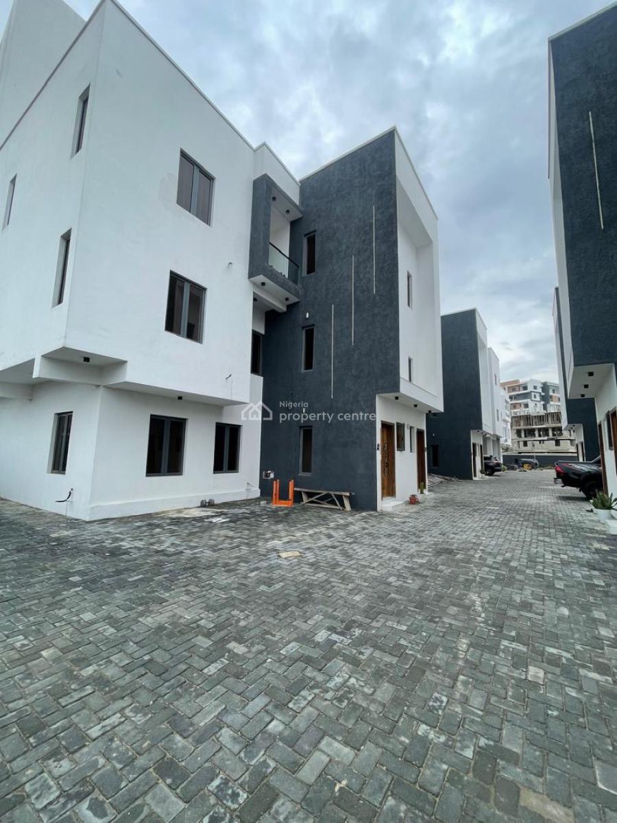 Beautiful 4 Bedrooms Terrace with a Bq, Lekki Phase 1, Lekki, Lagos, Terraced Duplex for Rent