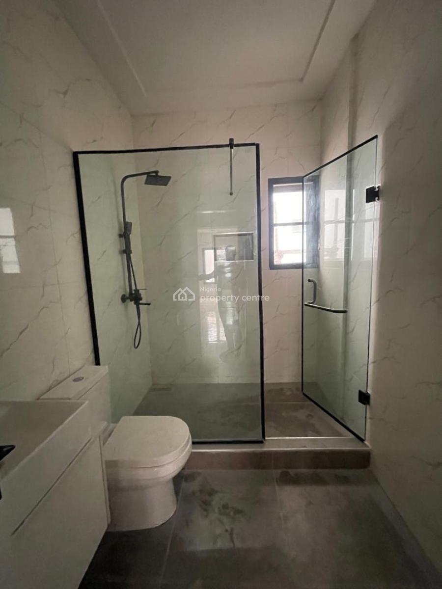Beautiful 4 Bedrooms Terrace with a Bq, Lekki Phase 1, Lekki, Lagos, Terraced Duplex for Rent
