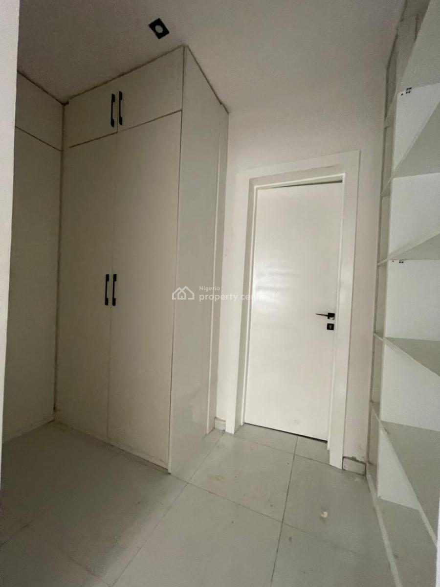 Beautiful 4 Bedrooms Terrace with a Bq, Lekki Phase 1, Lekki, Lagos, Terraced Duplex for Rent