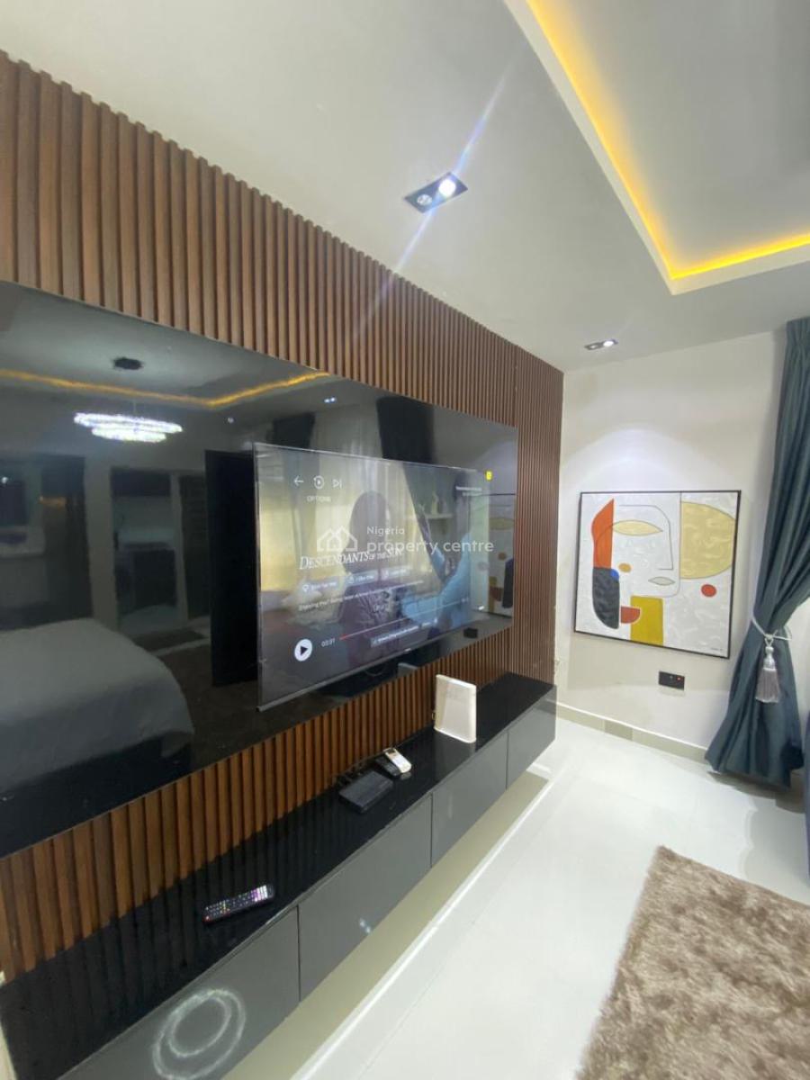 a Tasteful Furnished Apartment with 1 Bedroom Flat, Lekki Phase 1, Lekki, Lagos, Flat / Apartment Short Let