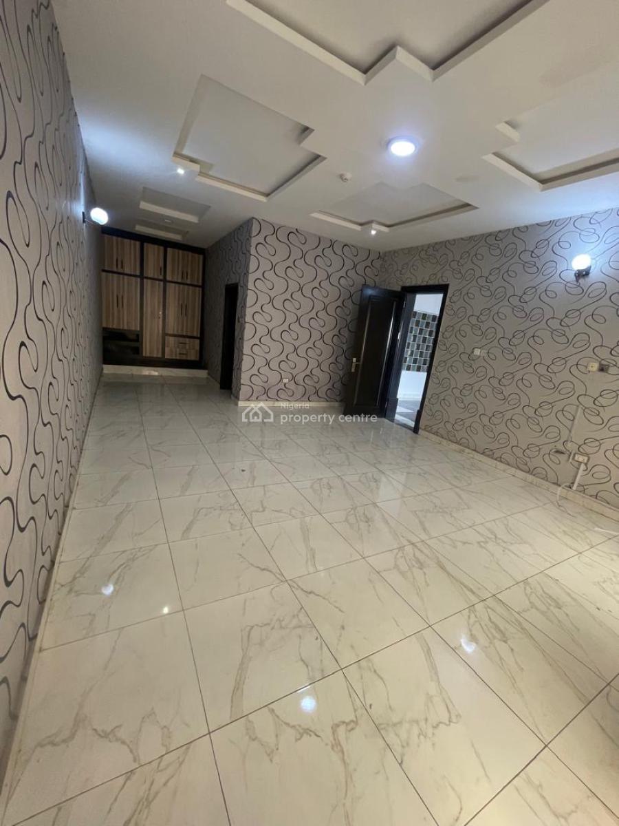 Nicely Renovated 3 Bedrooms Terrace House, Lekki Phase 1 Right Hand Side, Lekki, Lagos, Terraced Duplex for Rent
