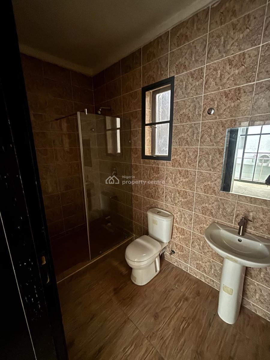 Modern 4-bedroom Terraced Duplex with Bq & Jacuzzi, Chevron, Lekki, Lagos, Terraced Duplex for Sale