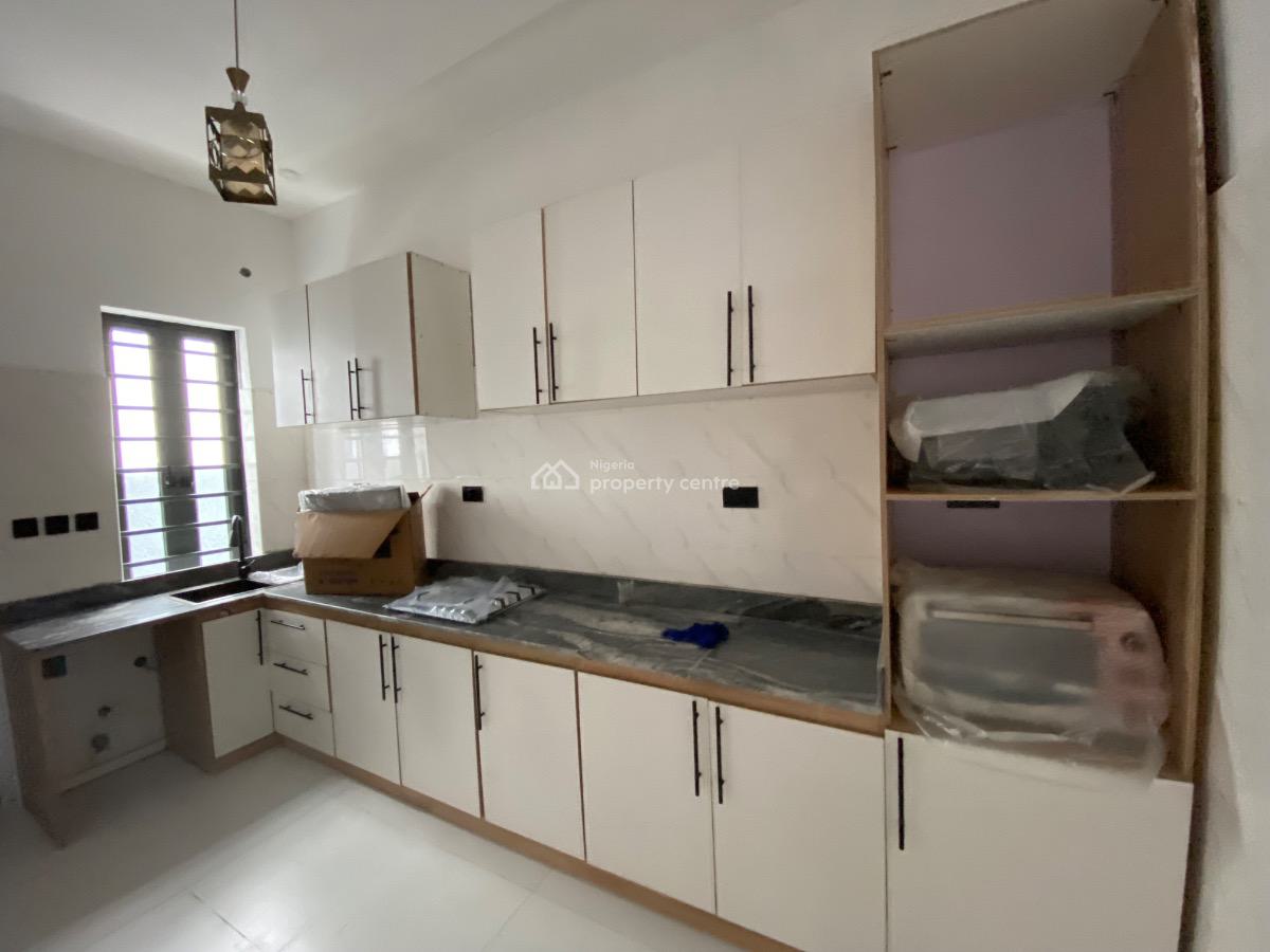3 Bedroom Duplex, Atlantic Nominee Layout Estate, Ajah, Lagos, Terraced Duplex for Sale