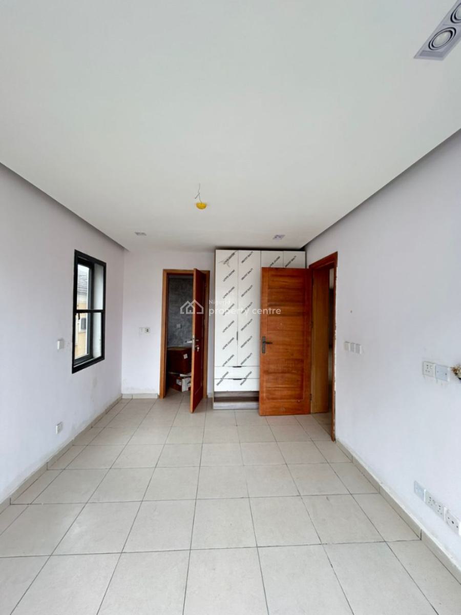 Newly Built 2bedroom Flat with Swimming Pool and Gym, Ologolo, Lekki, Lagos, Flat / Apartment for Sale