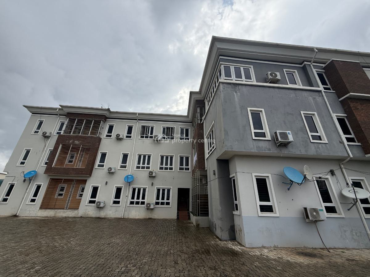 Spacious 3 Bedroom with a Bq, Jahi Gilmore, Jahi, Abuja, Flat / Apartment for Rent