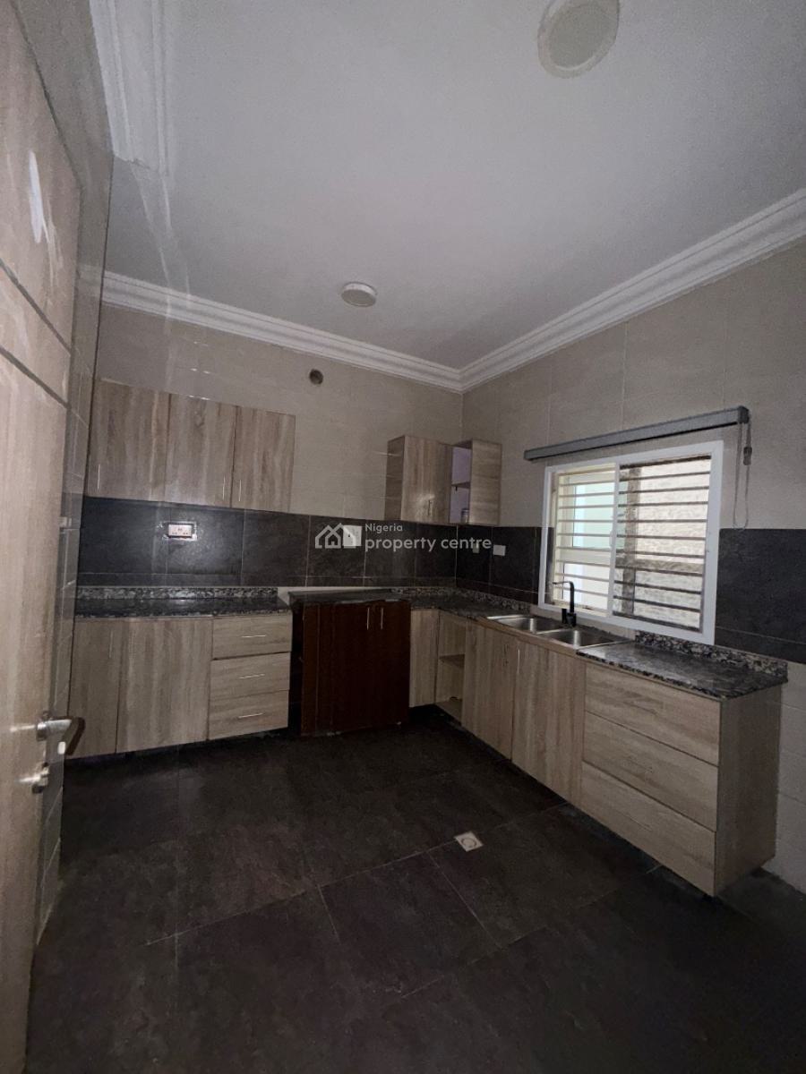 Spacious 3 Bedroom with a Bq, Jahi Gilmore, Jahi, Abuja, Flat / Apartment for Rent