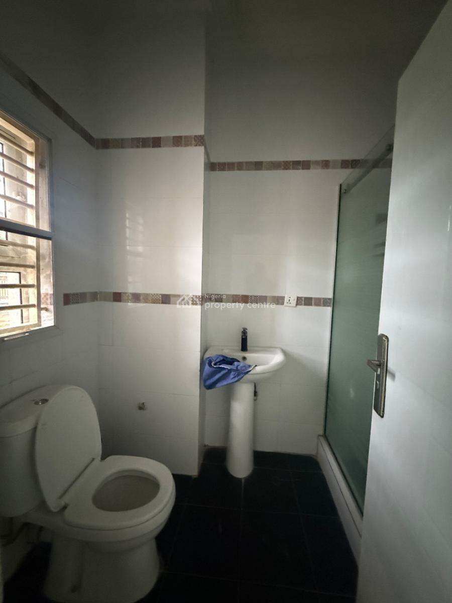 Spacious 3 Bedroom with a Bq, Jahi Gilmore, Jahi, Abuja, Flat / Apartment for Rent