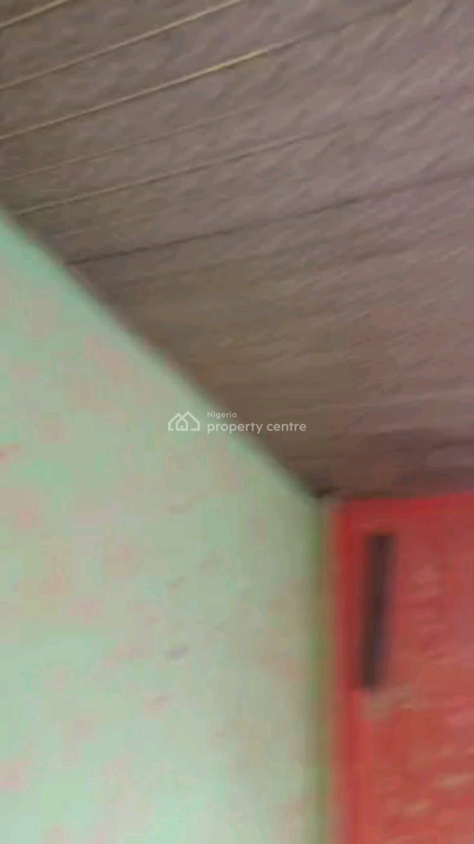 a Decent Miniflat at Makoko Road, Makoko Road, Adekunle, Yaba, Lagos, Mini Flat (room and Parlour) for Rent