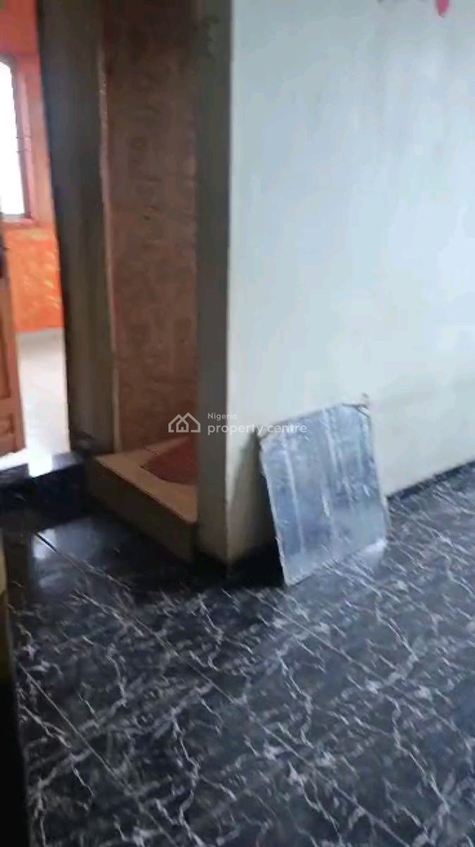 a Decent Miniflat at Makoko Road, Makoko Road, Adekunle, Yaba, Lagos, Mini Flat (room and Parlour) for Rent