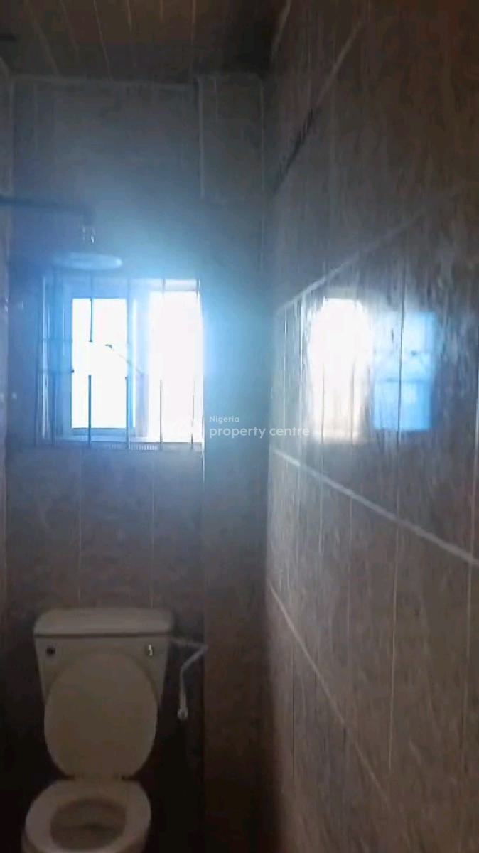 a Decent Miniflat at Makoko Road, Makoko Road, Adekunle, Yaba, Lagos, Mini Flat (room and Parlour) for Rent