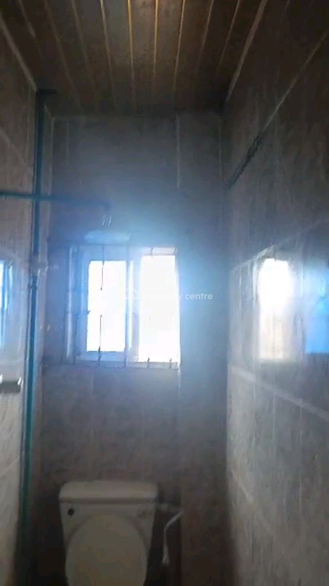 a Decent Miniflat at Makoko Road, Makoko Road, Adekunle, Yaba, Lagos, Mini Flat (room and Parlour) for Rent