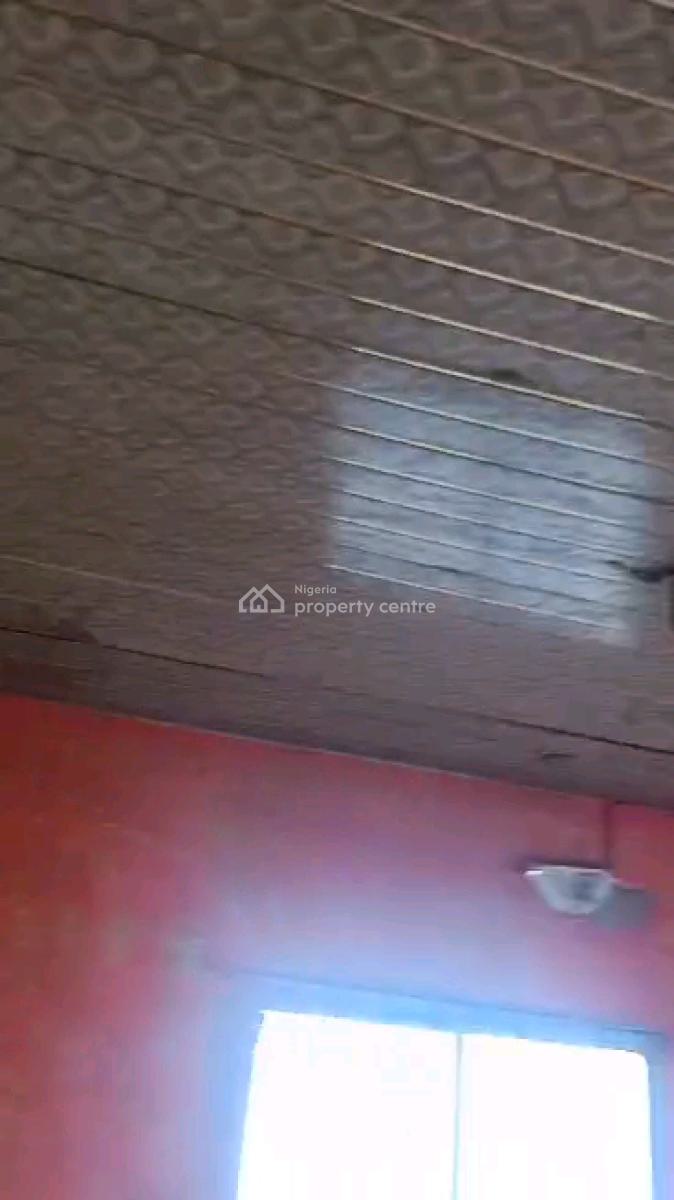 a Decent Miniflat at Makoko Road, Makoko Road, Adekunle, Yaba, Lagos, Mini Flat (room and Parlour) for Rent