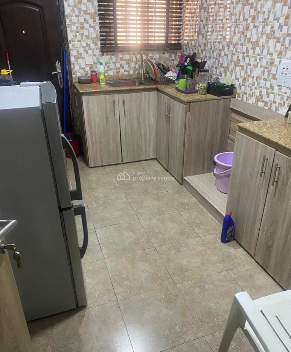 Very Massive and Spacious Three Bedroom Apartment, Brain and Hammers City, Life Camp, Abuja, Flat / Apartment for Sale