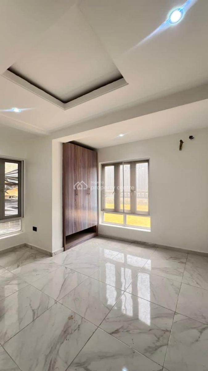 Beautiful 3 Bedroom, Lekki Phase 1, Lekki, Lagos, Flat / Apartment for Rent