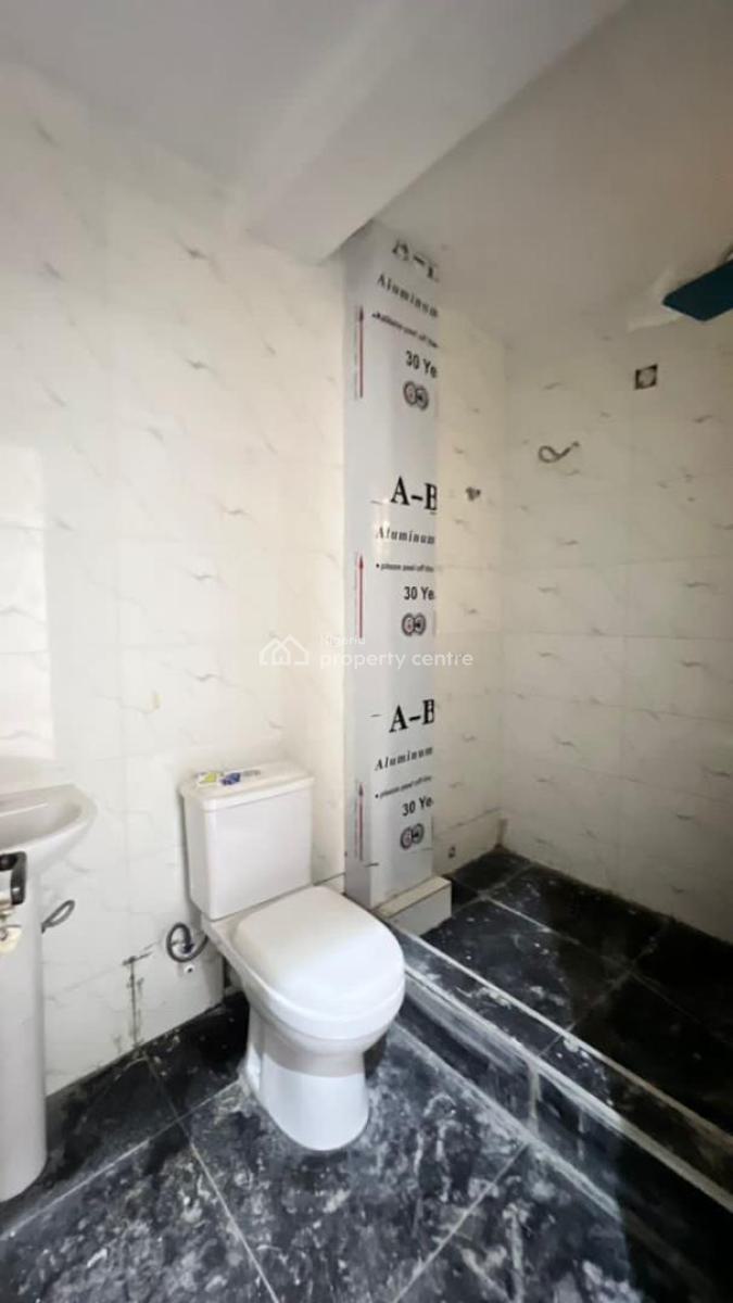Beautiful 3 Bedroom, Lekki Phase 1, Lekki, Lagos, Flat / Apartment for Rent