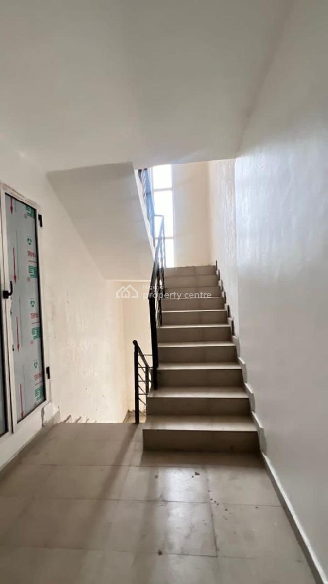Beautiful 3 Bedroom, Lekki Phase 1, Lekki, Lagos, Flat / Apartment for Rent