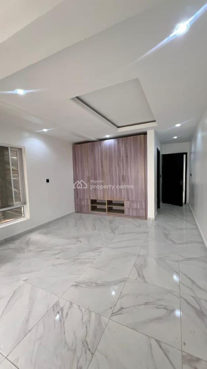 Beautiful 3 Bedroom, Lekki Phase 1, Lekki, Lagos, Flat / Apartment for Rent