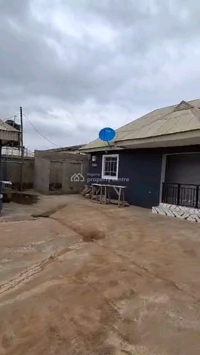 a Newly Built Block of 5 Flats on a Full Plot of Land Consisting, Abaranje Road, Ikotun, Lagos, Block of Flats for Sale