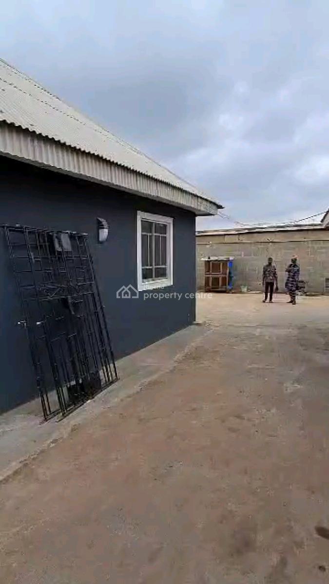 a Newly Built Block of 5 Flats on a Full Plot of Land Consisting, Abaranje Road, Ikotun, Lagos, Block of Flats for Sale