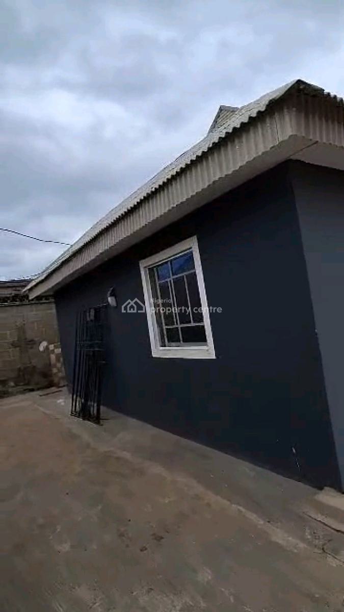 a Newly Built Block of 5 Flats on a Full Plot of Land Consisting, Abaranje Road, Ikotun, Lagos, Block of Flats for Sale
