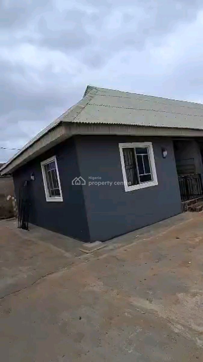 a Newly Built Block of 5 Flats on a Full Plot of Land Consisting, Abaranje Road, Ikotun, Lagos, Block of Flats for Sale