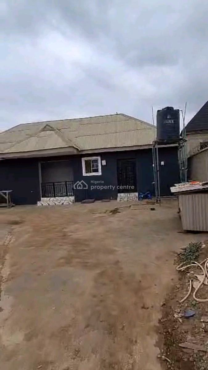 a Newly Built Block of 5 Flats on a Full Plot of Land Consisting, Abaranje Road, Ikotun, Lagos, Block of Flats for Sale