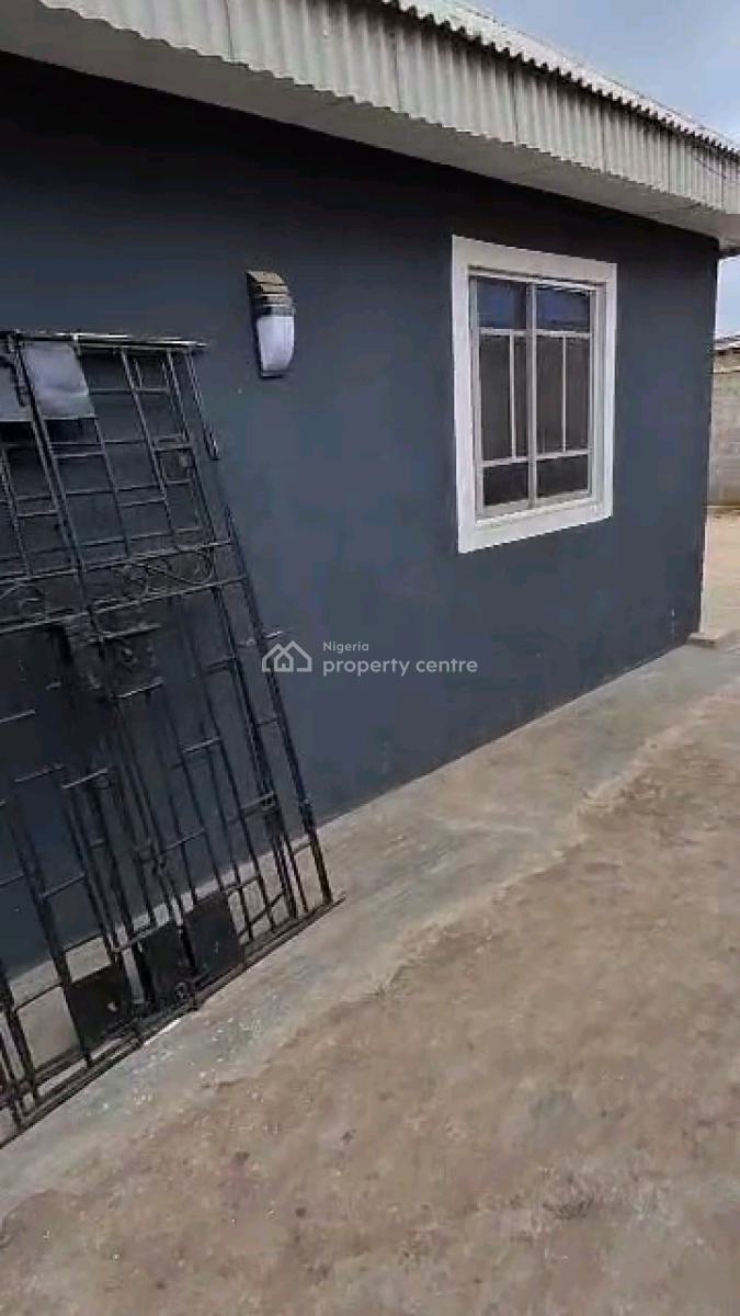 a Newly Built Block of 5 Flats on a Full Plot of Land Consisting, Abaranje Road, Ikotun, Lagos, Block of Flats for Sale