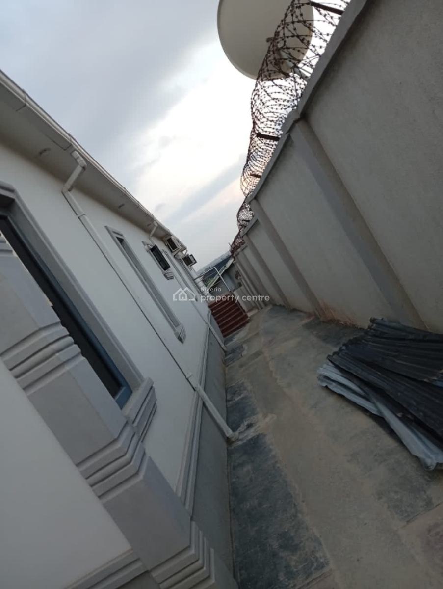 Exquisitely Built and Fully Furnished 4-bedrooms Bungalow Plus a 2-bed, Challenge, Ibadan, Oyo, Detached Bungalow for Sale