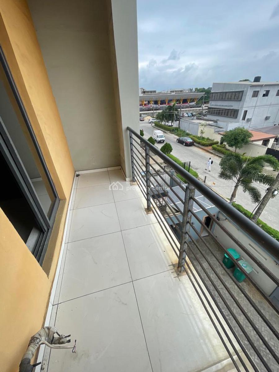 Beautiful Two Bedroom Flat, Lekki Phase 1 Right Hand Side, Lekki, Lagos, Flat / Apartment for Rent