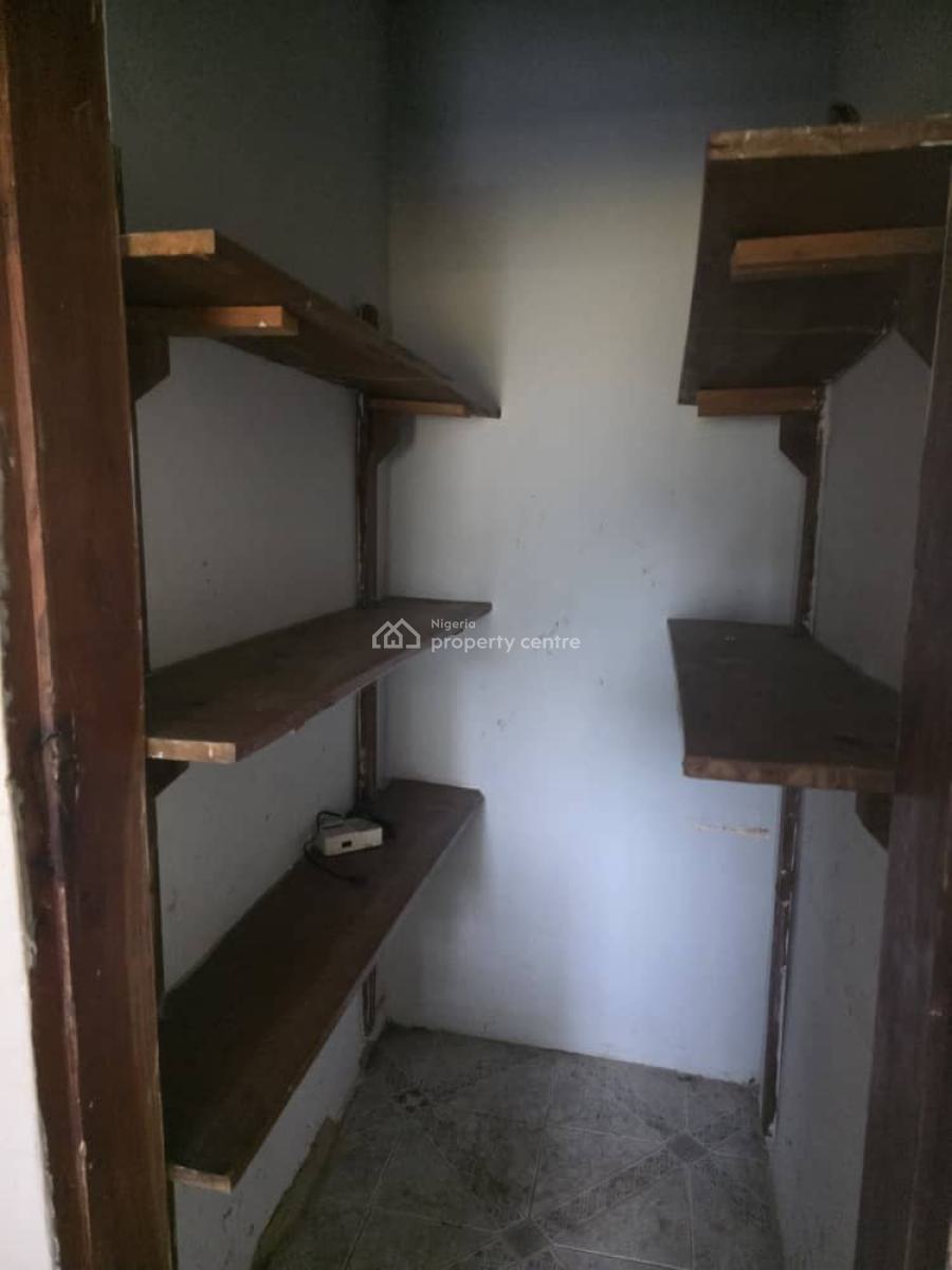 3 Bedroom Apartment, Ogba Gra. Adeniji Estate, Ogba, Ikeja, Lagos, Flat / Apartment for Rent