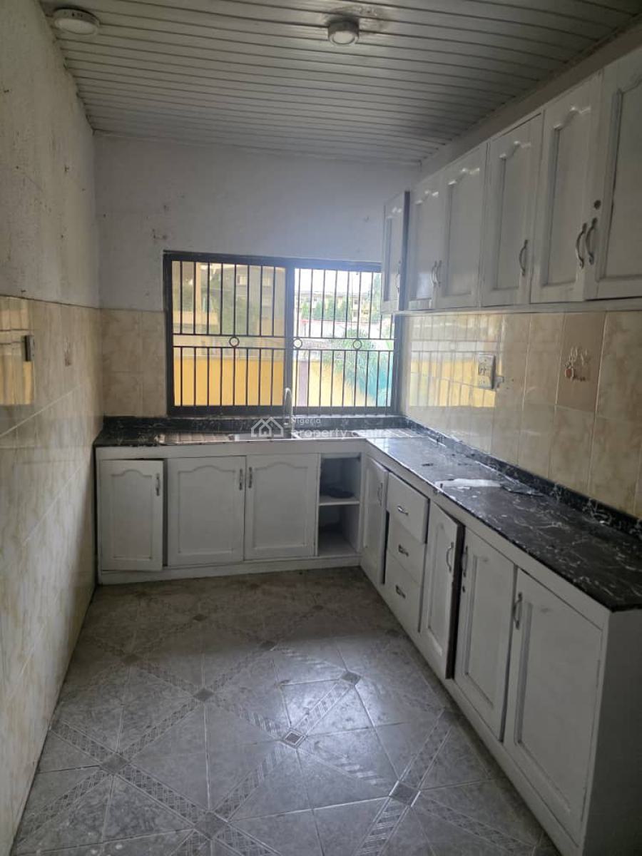 3 Bedroom Apartment, Ogba Gra. Adeniji Estate, Ogba, Ikeja, Lagos, Flat / Apartment for Rent