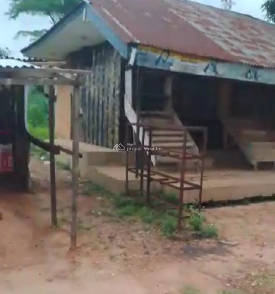 100ft By 100ft Land with C of O, Along 2nd Ugbor Road, Gra, Benin, Oredo, Edo, Land for Sale