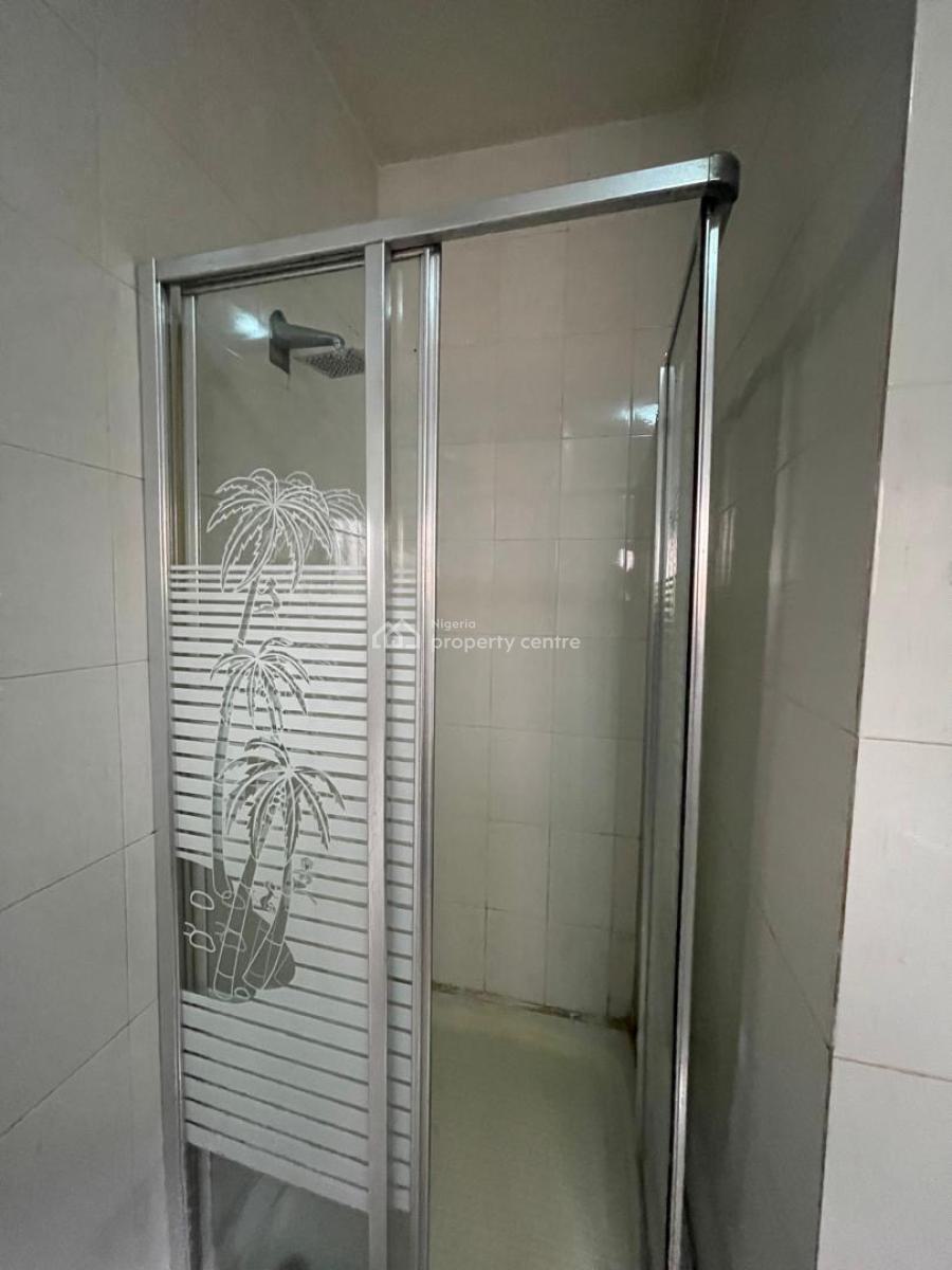 Two Bedroom Flat, Lekki Phase 1, Lekki, Lagos, Flat / Apartment for Rent