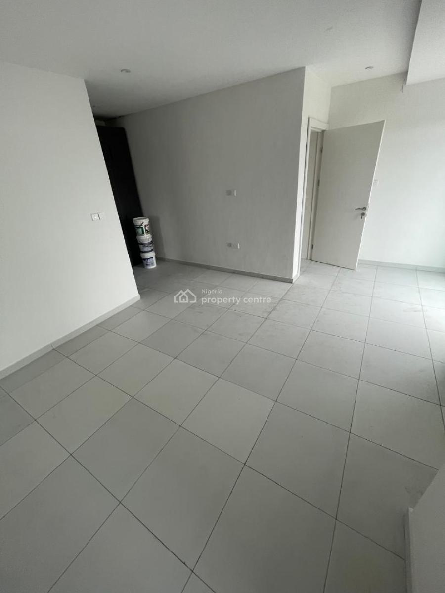 Brand New 3 Bedroom Flat, Lekki Phase 1 Right Hand Side, Lekki, Lagos, Flat / Apartment for Rent