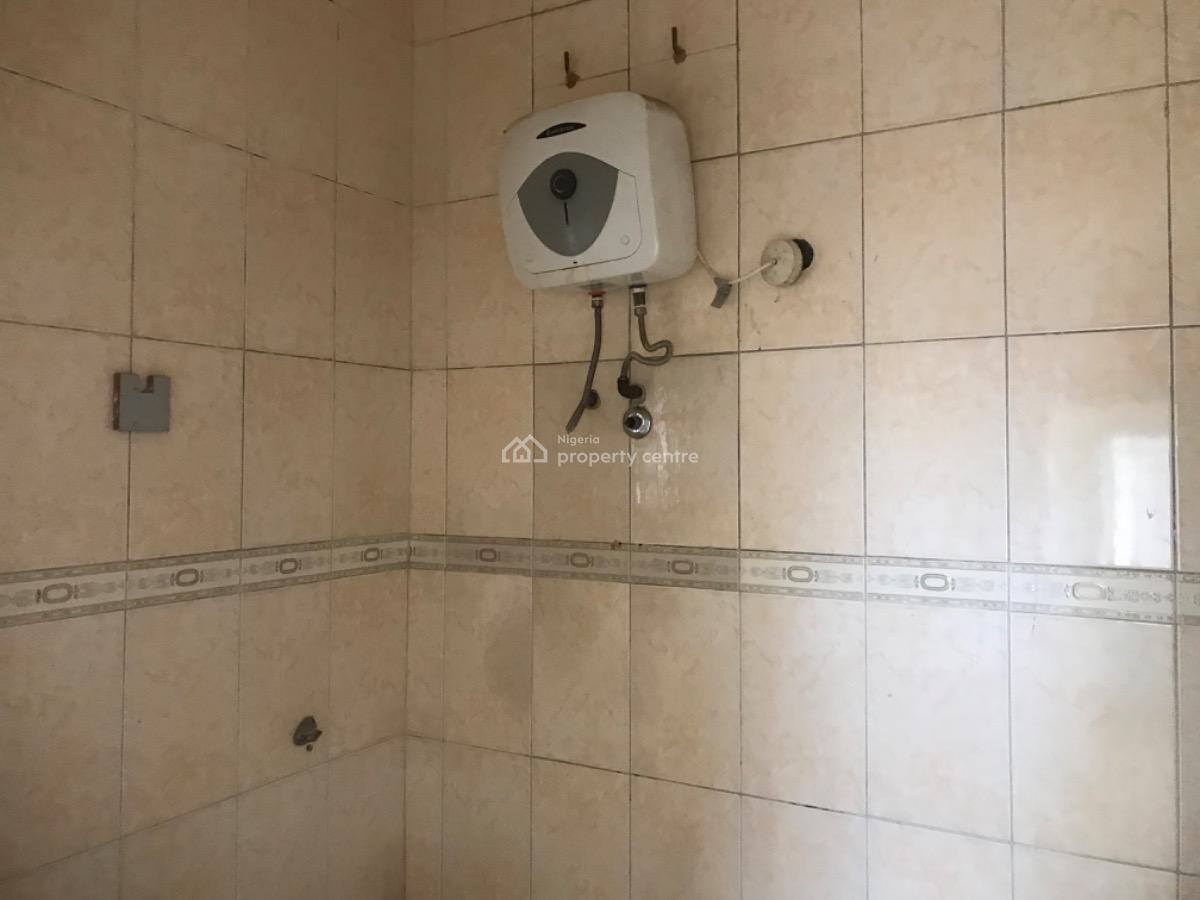 Standard 2 Bedroom Apartment, Close to Shafa Filling Station Junction, Wuye, Abuja, Flat / Apartment for Rent