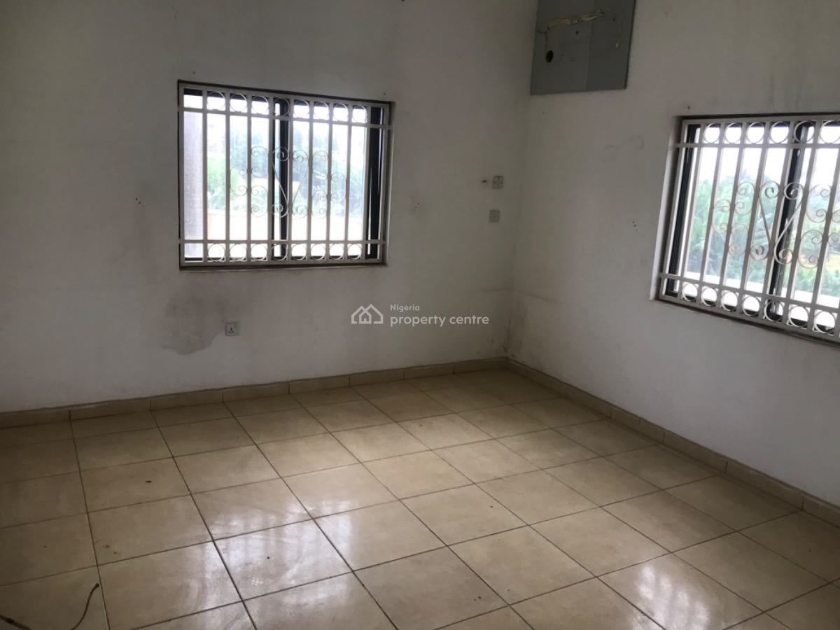 Standard 2 Bedroom Apartment, Close to Shafa Filling Station Junction, Wuye, Abuja, Flat / Apartment for Rent