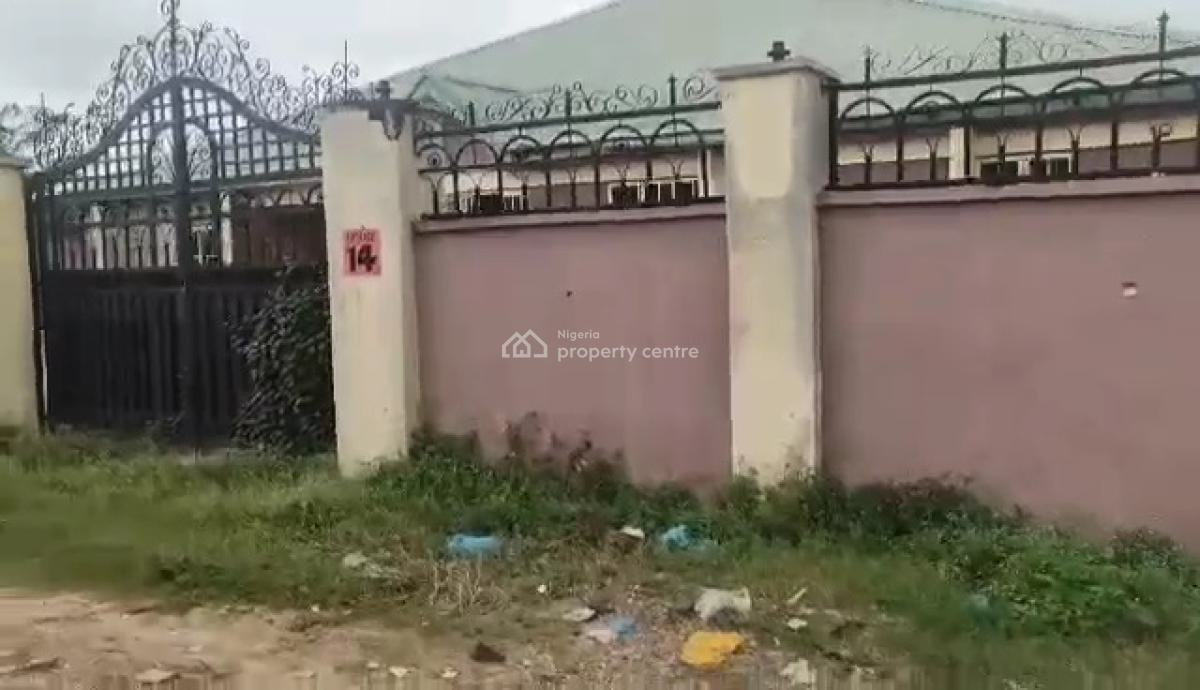 4 Bedroom Bungalow & Room & Parlour 100ft By 100ft Land, Iziengbe Street. Aideyan Road, Off Ihama Gra, Benin, Oredo, Edo, House for Sale
