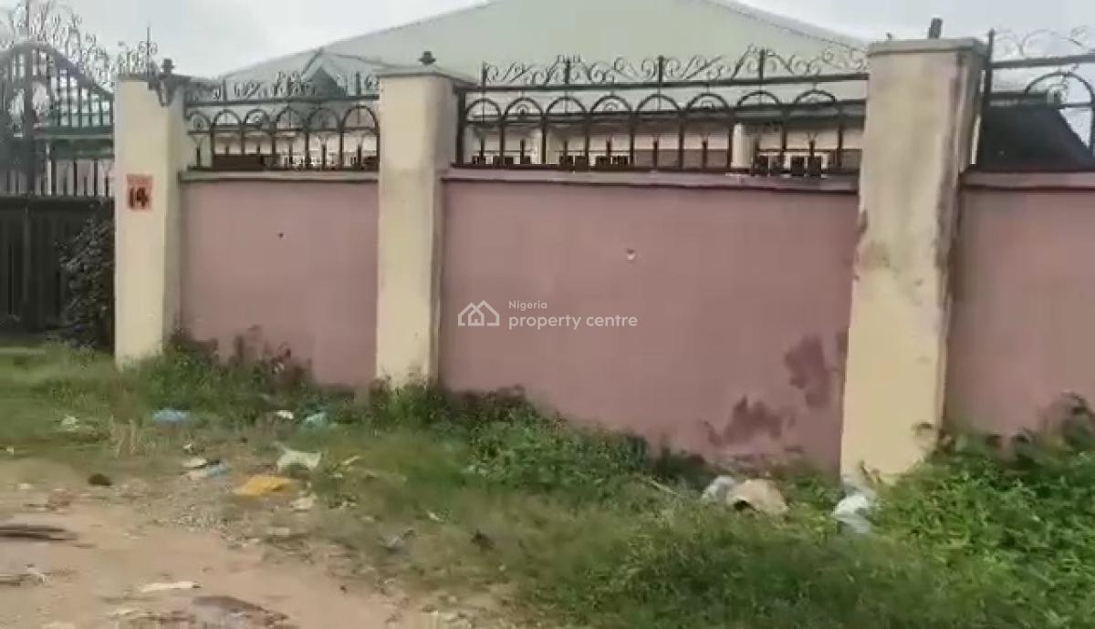 4 Bedroom Bungalow & Room & Parlour 100ft By 100ft Land, Iziengbe Street. Aideyan Road, Off Ihama Gra, Benin, Oredo, Edo, House for Sale