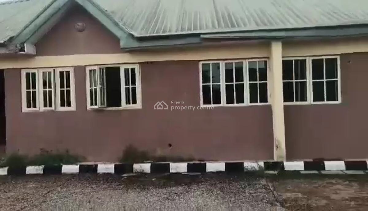 4 Bedroom Bungalow & Room & Parlour 100ft By 100ft Land, Iziengbe Street. Aideyan Road, Off Ihama Gra, Benin, Oredo, Edo, House for Sale