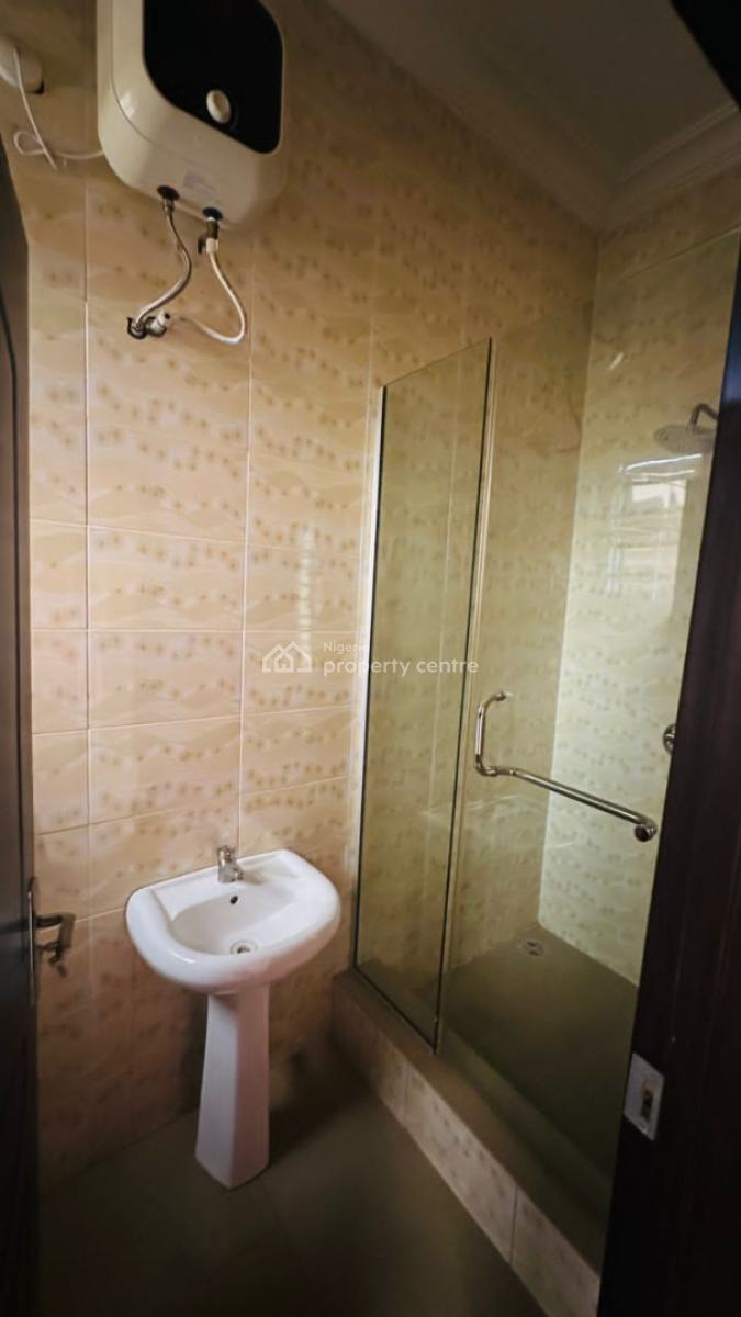 Lovely Shared Apartment in Thomas Estate , Ajah, Thomas Estate, Ajah, Lagos, Flat / Apartment for Rent