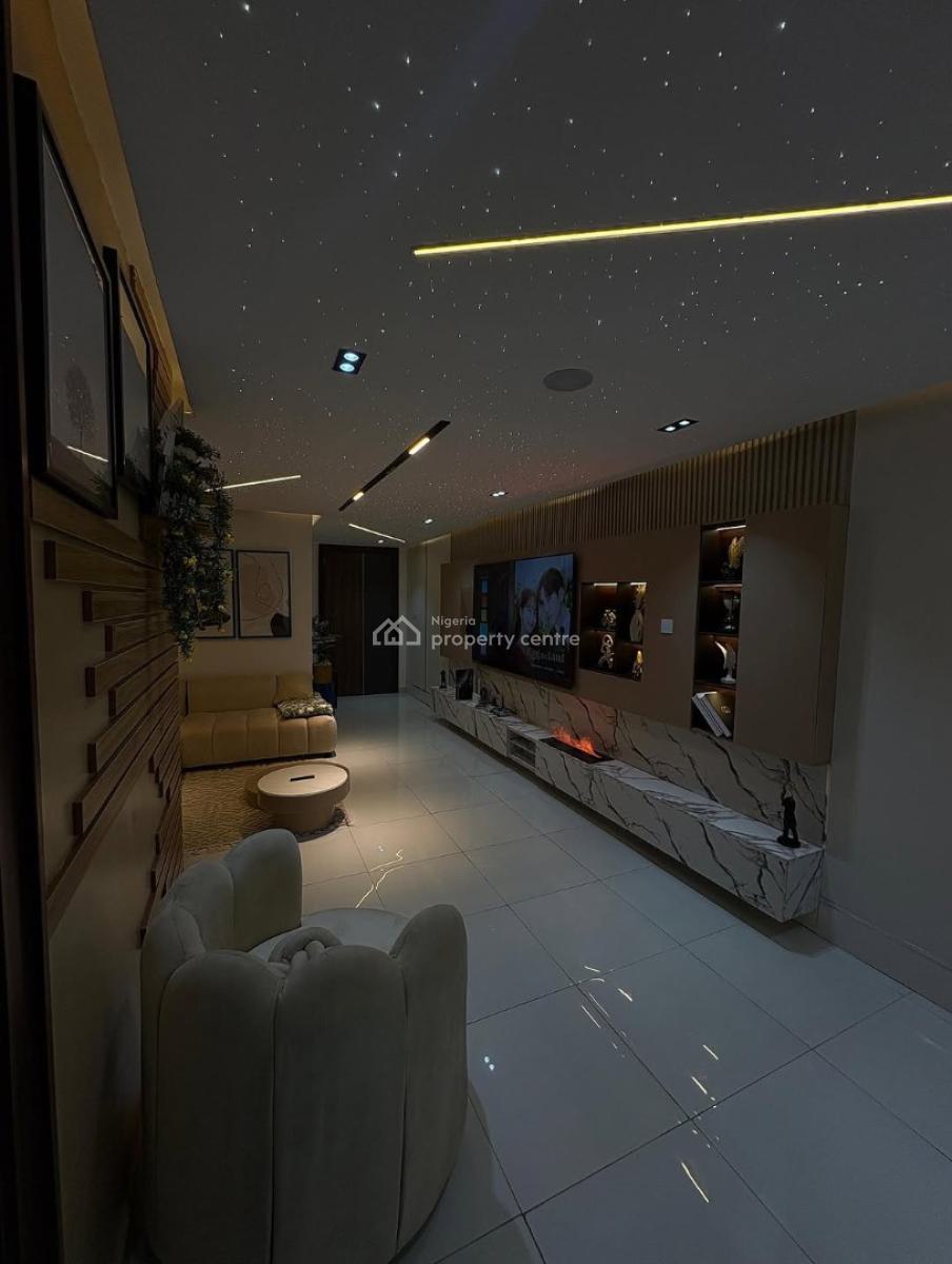 Three  Bedroom Apartment, Lekki Phase 1, Lekki, Lagos, Flat / Apartment Short Let