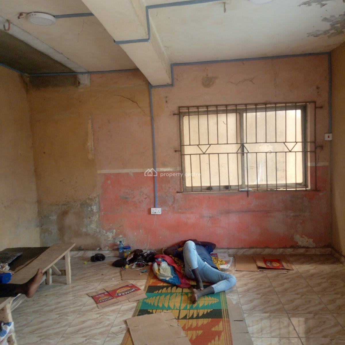 Nice and Spacious 3bedroom Flat in Surulere, Off Ijesha Road Surulere Lagos, Ijesha, Surulere, Lagos, Flat / Apartment for Rent