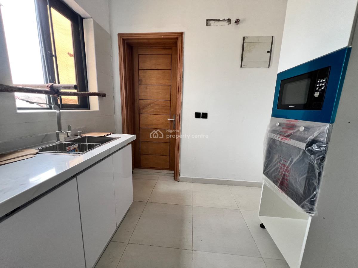 Newly Built 2 Bedroom Serviced Apartment with a Room Bq, Lekki Phase 1, Lekki, Lagos, Flat / Apartment for Rent