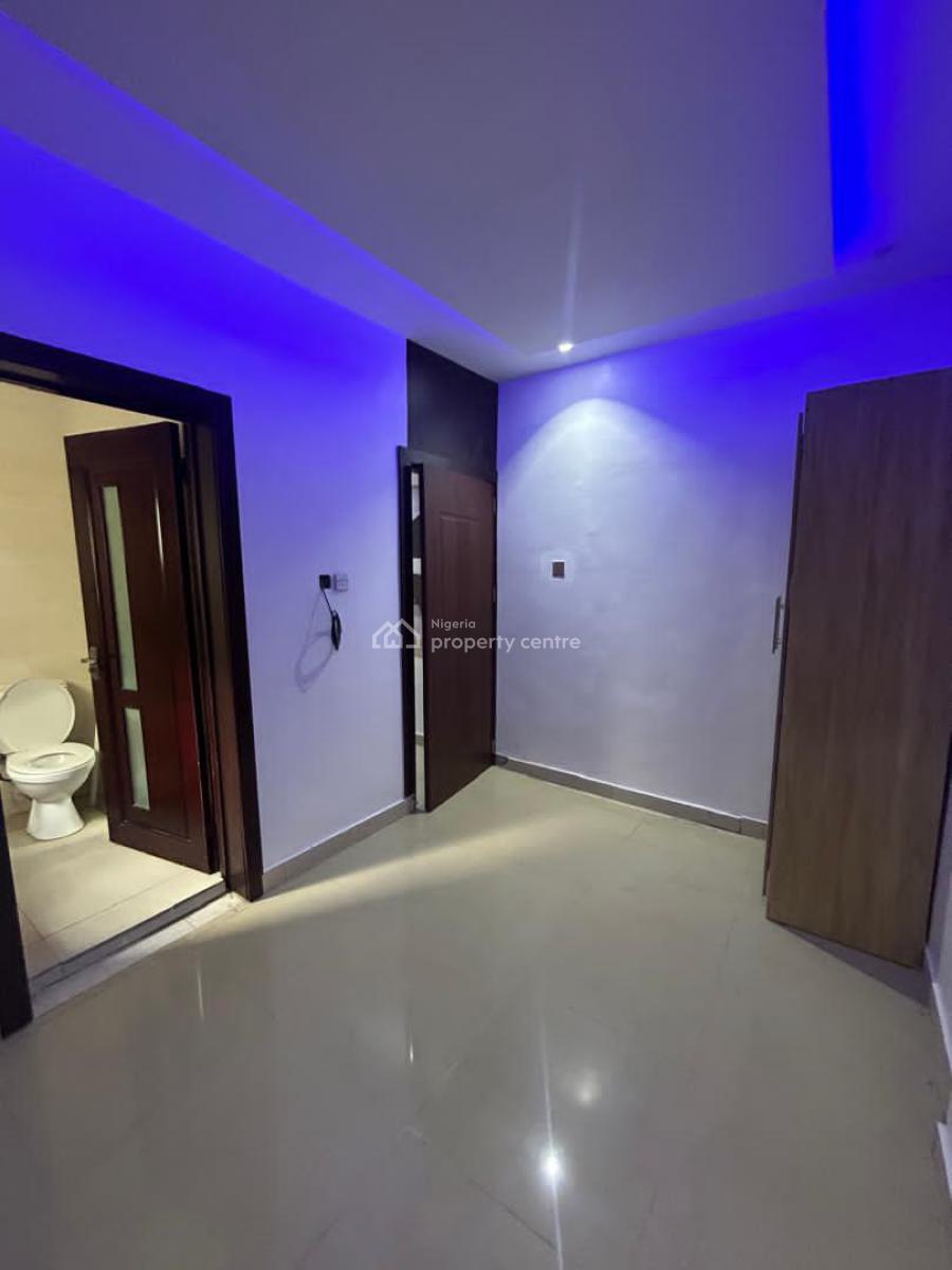 Fully Furnished & Serviced 1bedroom Apartment with Pool & Gym, Off Admiralty Road, Lekki Phase 1, Lekki, Lagos, Flat / Apartment for Rent